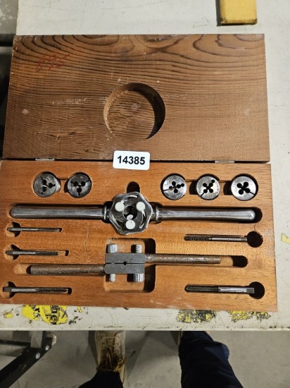 Tool & Die In Wooden Case