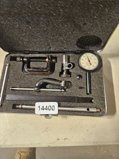 Dial Indicator With Carrying Case
