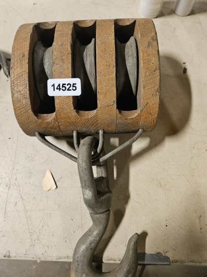 Vintage 3 Rope Pulley