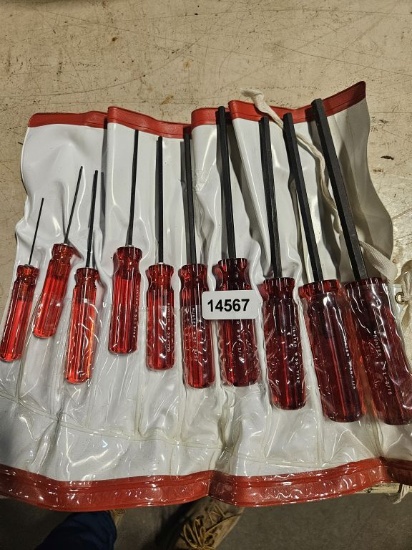 Hunter Screwdriver Set
