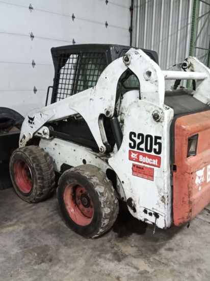 S205 Bobcat Skid Steer