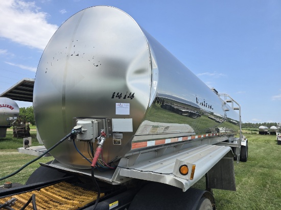 2014 Walker Stainless Steel Food Grade Tanker