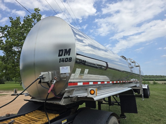 2014 Walker Stainless Steel Food Grade Tanker