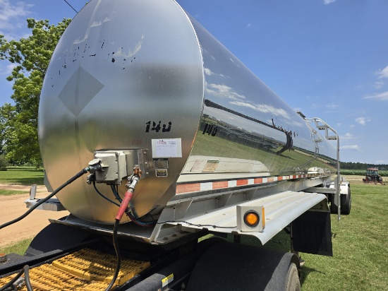 2014 Walker Stainless Steel Food Grade Tanker