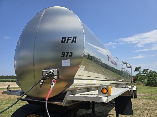 2009 Walker Stainless Steel Food Grade Tanker