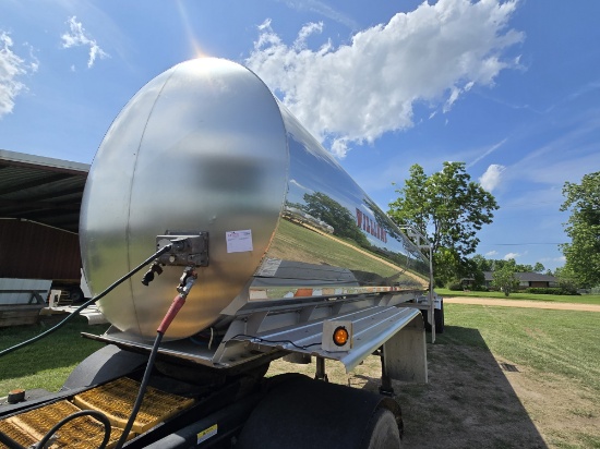 2011 Walker Stainless Steel Food Grade Tanker