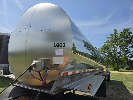 2014 Walker Stainless Steel Food Grade Tanker