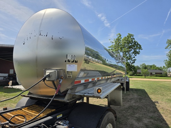 2014 Walker Stainless Steel Food Grade Tanker