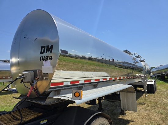 2014 Walker Stainless Steel Food Grade Tanker
