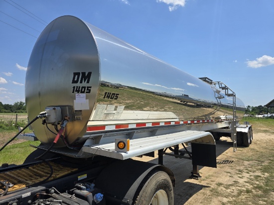 2014 Walker Stainless Steel Food Grade Tanker