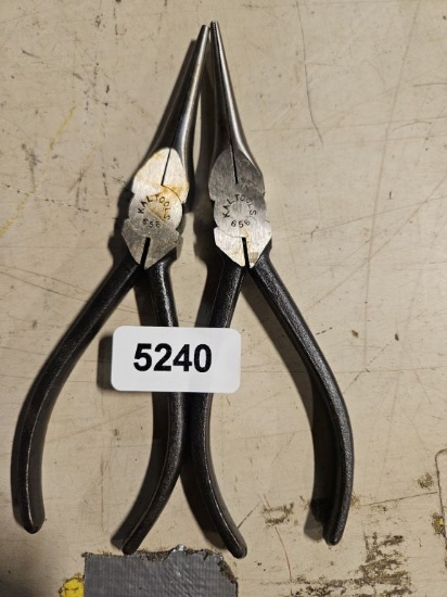 Needle Nose Pliers