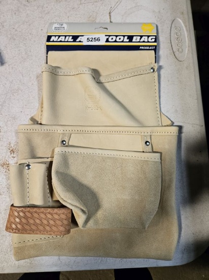 Rooster Nail & Tool Bag