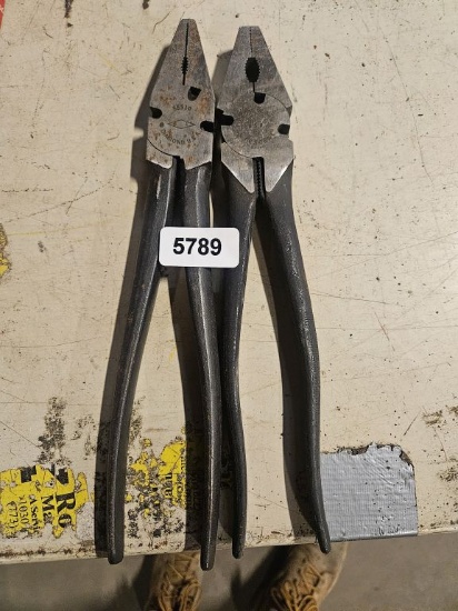 Wire Pliers Black Handles