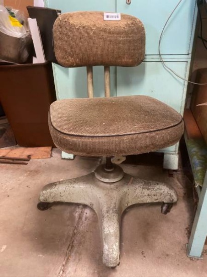Industrial Adjustable Swivel Chair