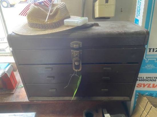 Used Metal 3-Drawer Tool Chest with tools lock