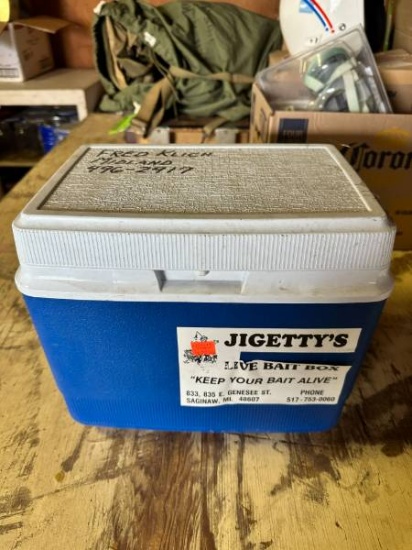 Jigettys Live Bait Box