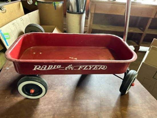 Radio Flyer Classic Red Steel Wagon