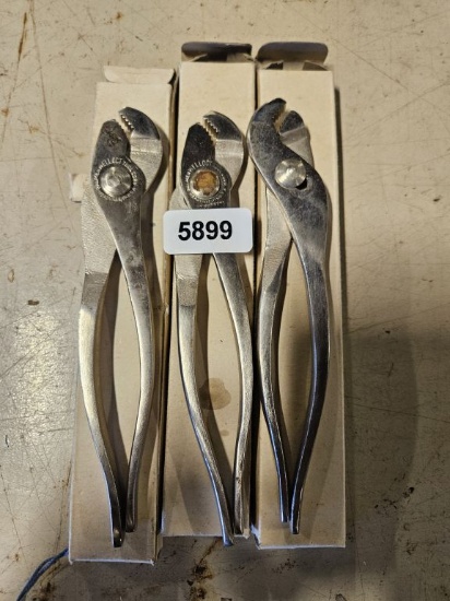 Vintage Battery Terminal Pliers