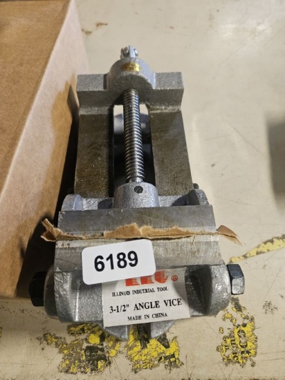 Iit 3 1/2 Angle Vice