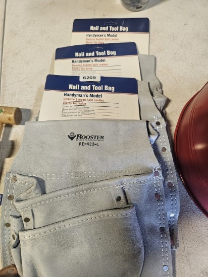 Rooster Nail & Tool Bag