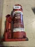 Blackhawk Hydraulic Jack
