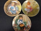 Lot of 3 collector plates