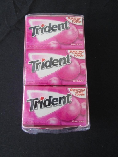 12 Pack Box of Trident Bubble Gum