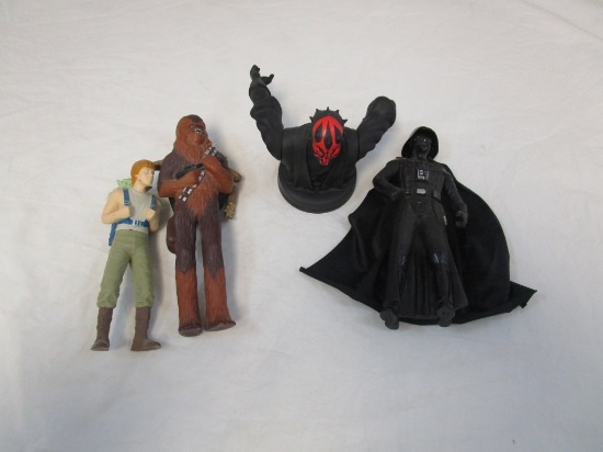 Lot of 4 Star Wars Action Figures Chewbacca