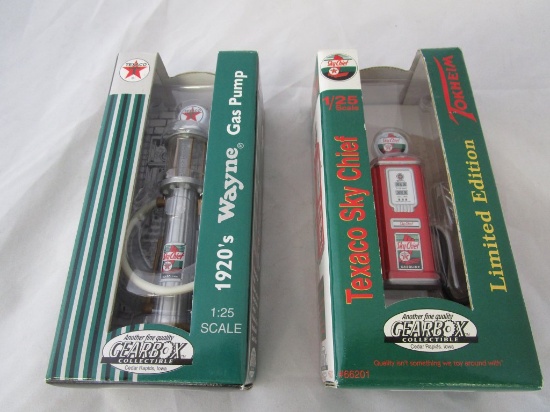 Lot of 2 miniature die cast Texaco Gas Pump.