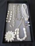 Lot of 5 vintage costume jewelry necklaces