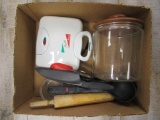 Box Lot of Kitchen items