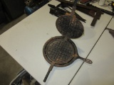 ANTIQUE CAST IRON WAFFLE MAKER SKILLET