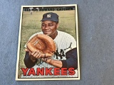 1967 Topps #25 Elston Howard Yankees