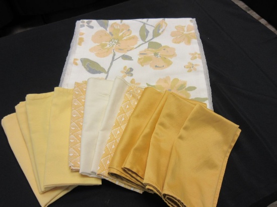 Lot of 1 Floral Table Runner & 12 Assorted Napkins