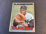 1967 Topps #25 ELSTON HOWARD Baseball Card