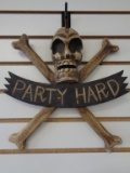 Party Hard Skull and Cross-bones Halloween Decor
