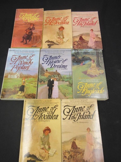 Lot of 8 Paperback Anne of Green Gables Books
