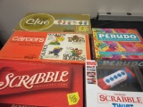 Lot of 5 Games, Scrabble, Clue, Perudo, etc