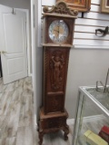 Vintage Prim Electric Wood Clock