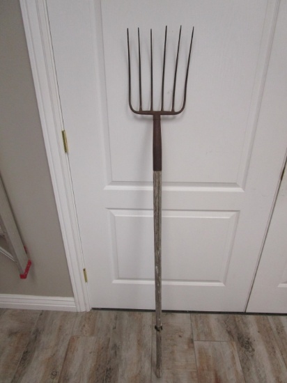 Vintage Pitch Fork