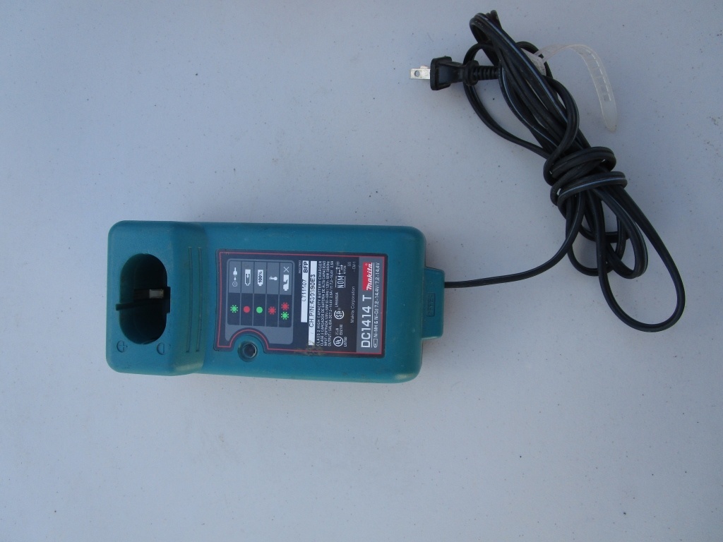Makita DC1414T Battery Charger | Estate & Personal Property Tools Power  Tools | Online Auctions | Proxibid