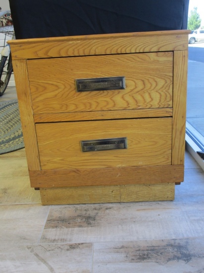 Wood End Table w/ 2 Drawers