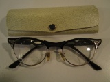 Vintage Womens Cat Eye Eyewear w/ Case