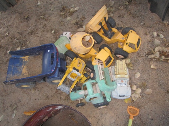 Pile of sandbox plastic toys