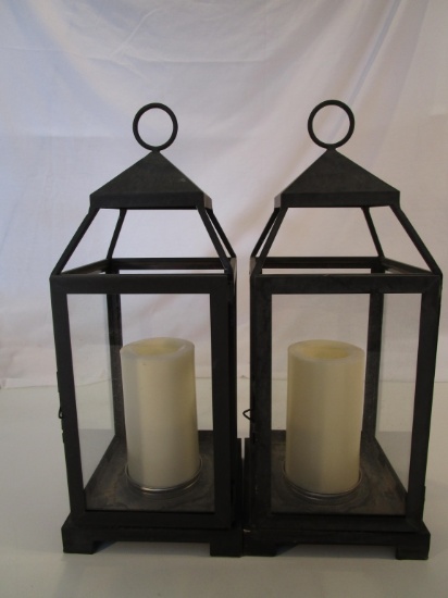 2 Decorative Outdoor Lanterns