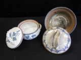 Set of 2 covered pottery dishes
