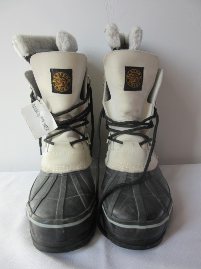 Men's Size 8 Winter Boots