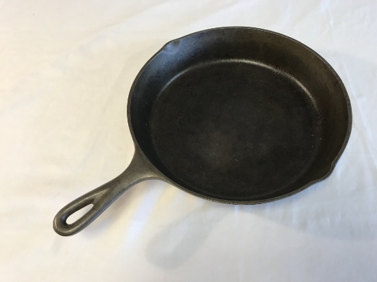 Vintage Cast Iron Skillet #5 SK 8 Inch Dual Pours