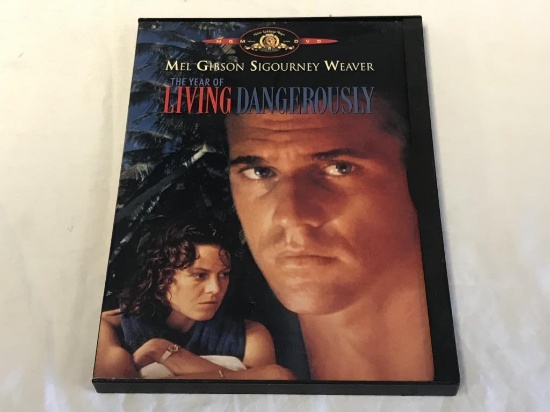 THE YEAR OF LIVING DANGEROUSLY Mel Gibson DVD