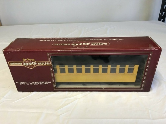 BACHMANN ~ Big Haulers Classis Coach Union Pacific